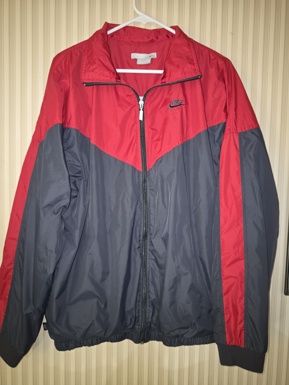 Vintage Y2K Nike Silver Tag Colorblock Lined Windbreaker Jacket Red Gray Mens L